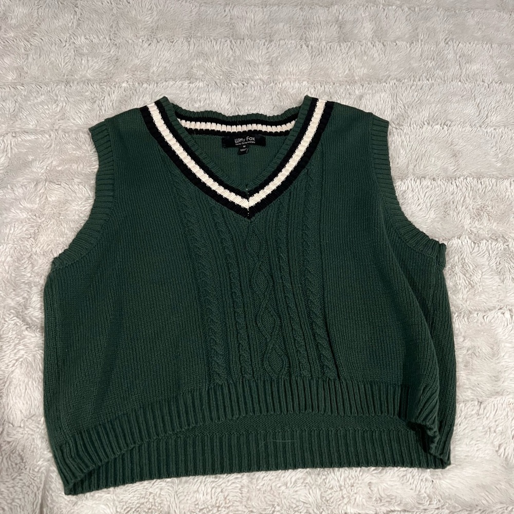 NWOT Green Academiacore Vest - Witty Fox